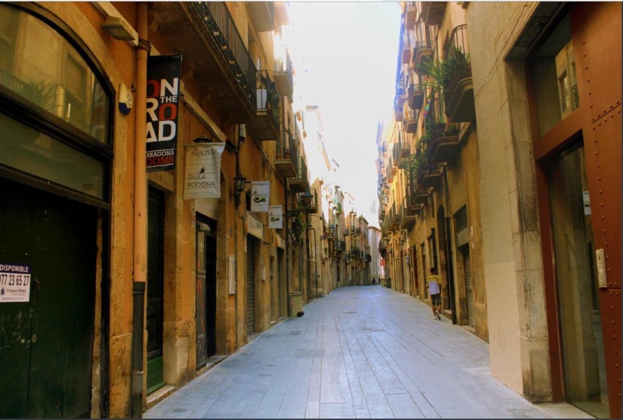 La Nau Rooms Tarragona Eksteriør billede